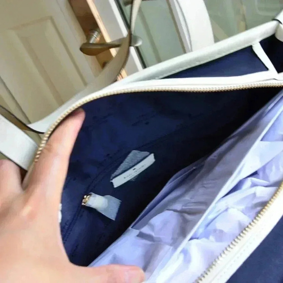 Kate Spade KG744 Day Tripper Tote - Picture 9 of 9